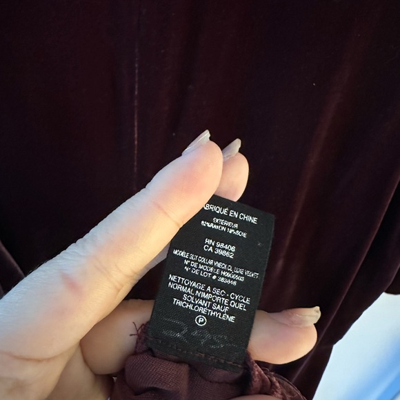 Theory x Revolve Slit Collar Deep V neck Velvet Burgundy Red top - Picture 4 of 4